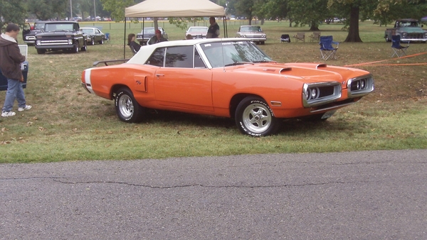 Product picture River Run car show 2011 0010