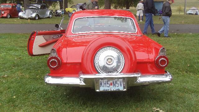 Product picture River Run car show 2011 0039