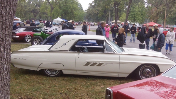 Product picture River Run car show 2011 0068