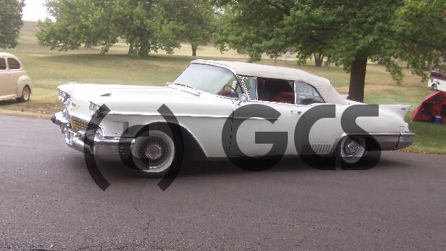 Product picture River Run car show 2011 0075