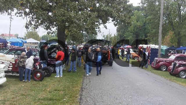 Product picture River Run car show 2011 0086