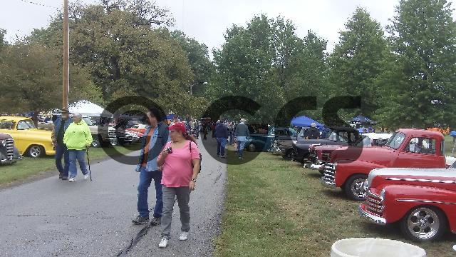 Product picture River Run car show 2011 0089