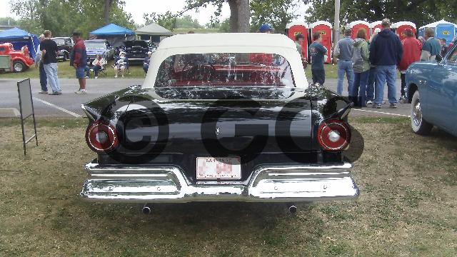 Product picture River Run car show 2011  143