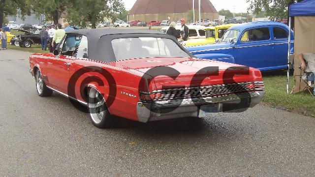 Product picture River Run car show 2011 0229