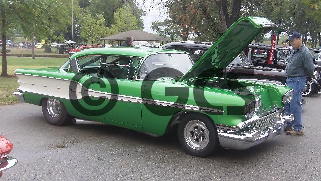 Product picture River Run car show 2011 0389