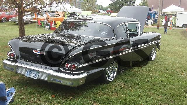 Product picture River Run car show 2011 0401