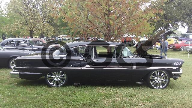 Product picture River Run car show 2011 0407