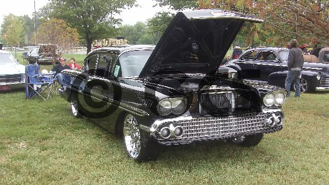 Product picture River Run car show 2011 0409