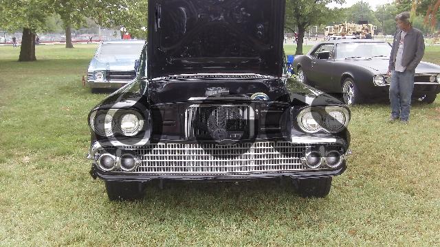 Product picture River Run car show 2011 0410